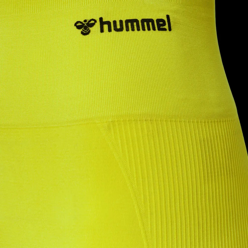 hmlTIF SEAMLESS SHORTS
