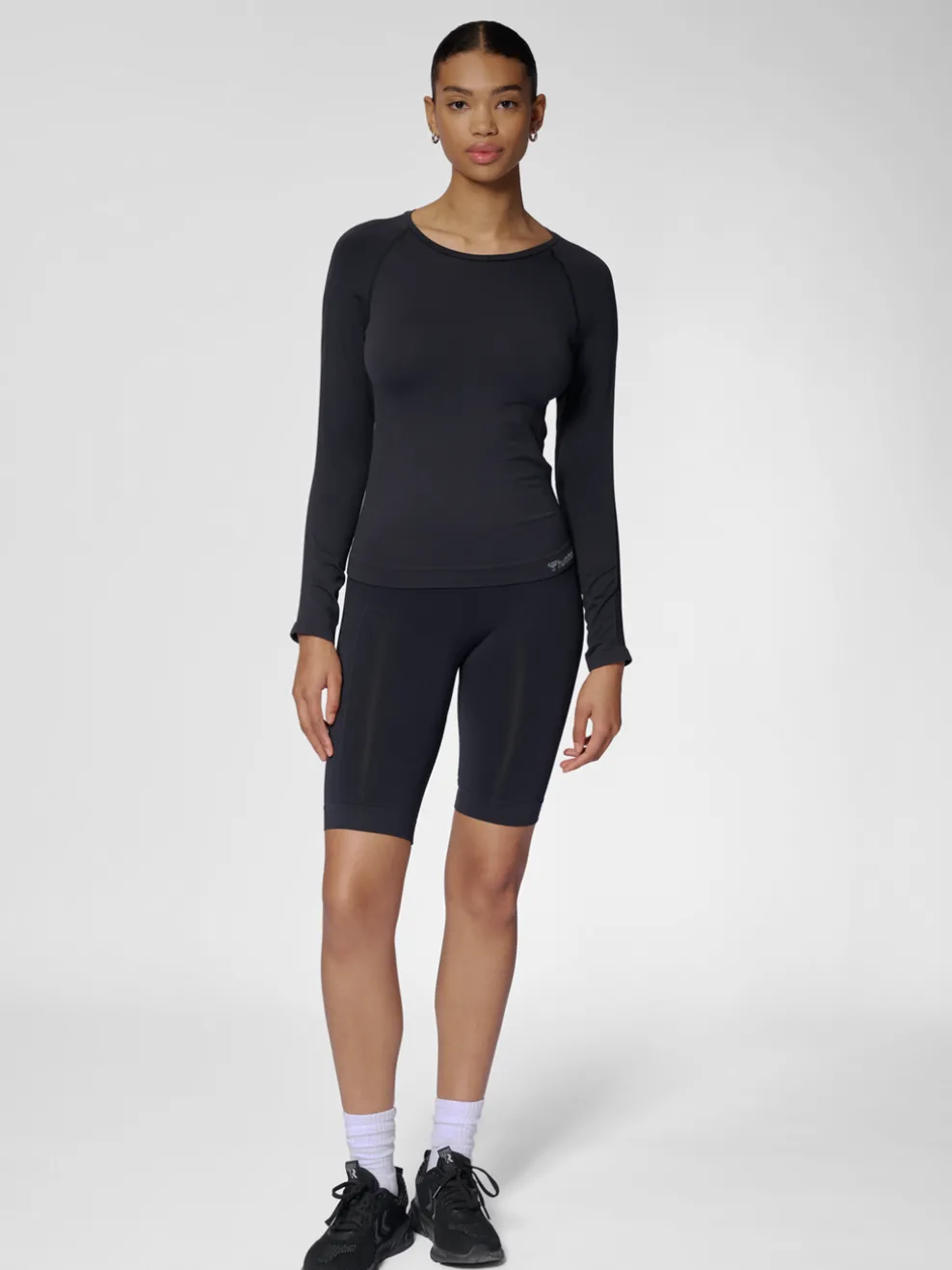 hmlTIF SEAMLESS T-SHIRT L/S