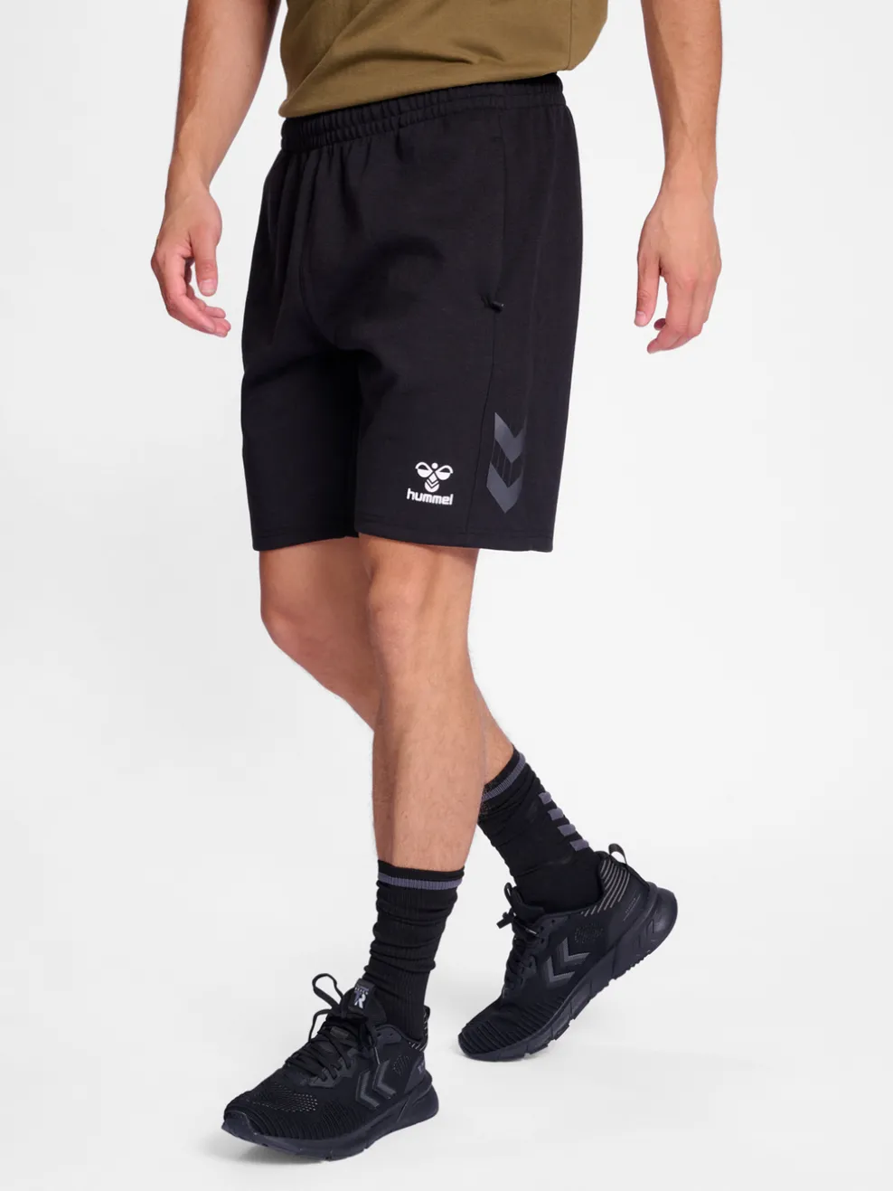 hmlTRAVEL SHORTS