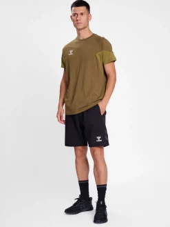 hmlTRAVEL SHORTS
