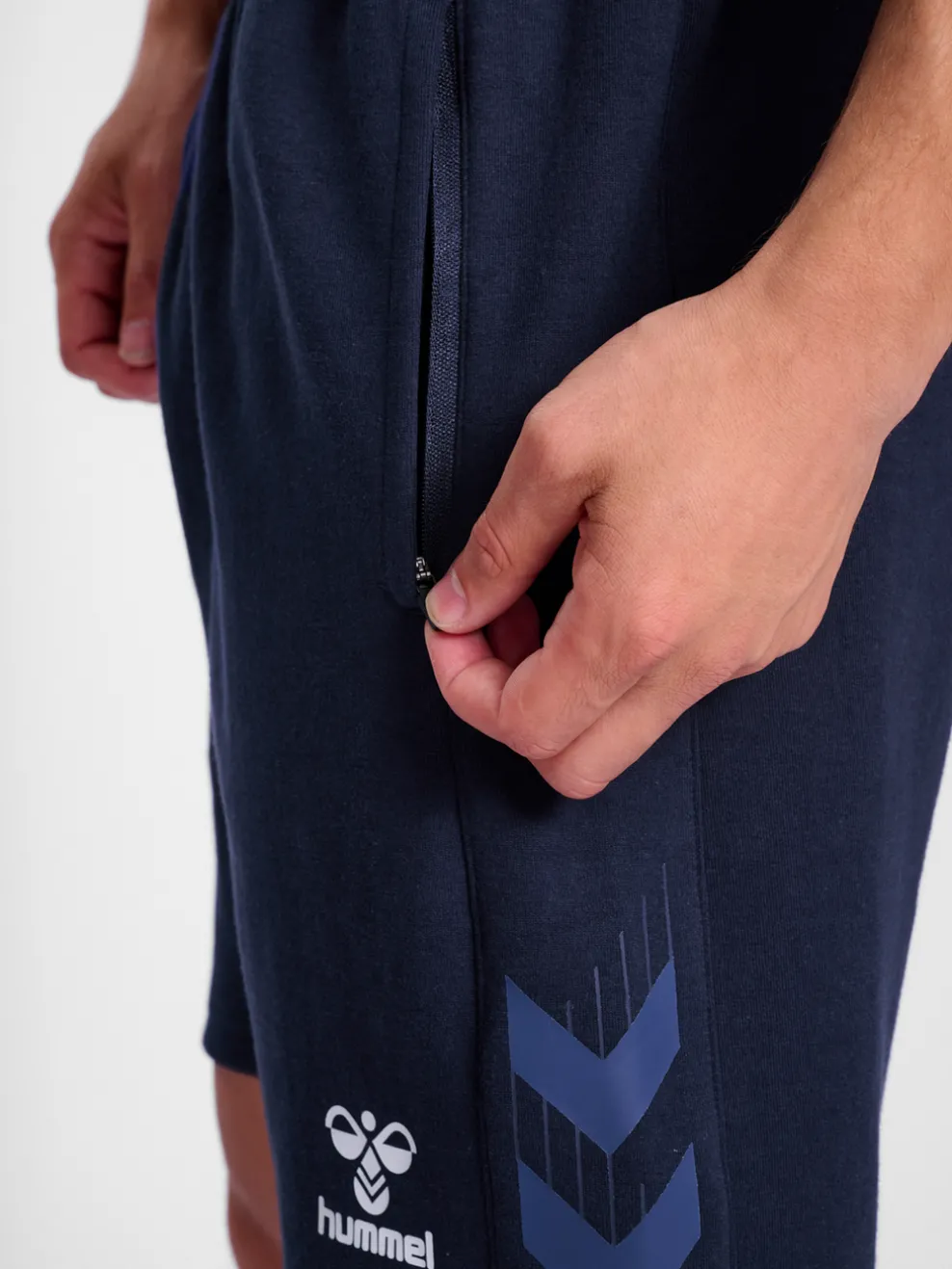 hmlTRAVEL SHORTS