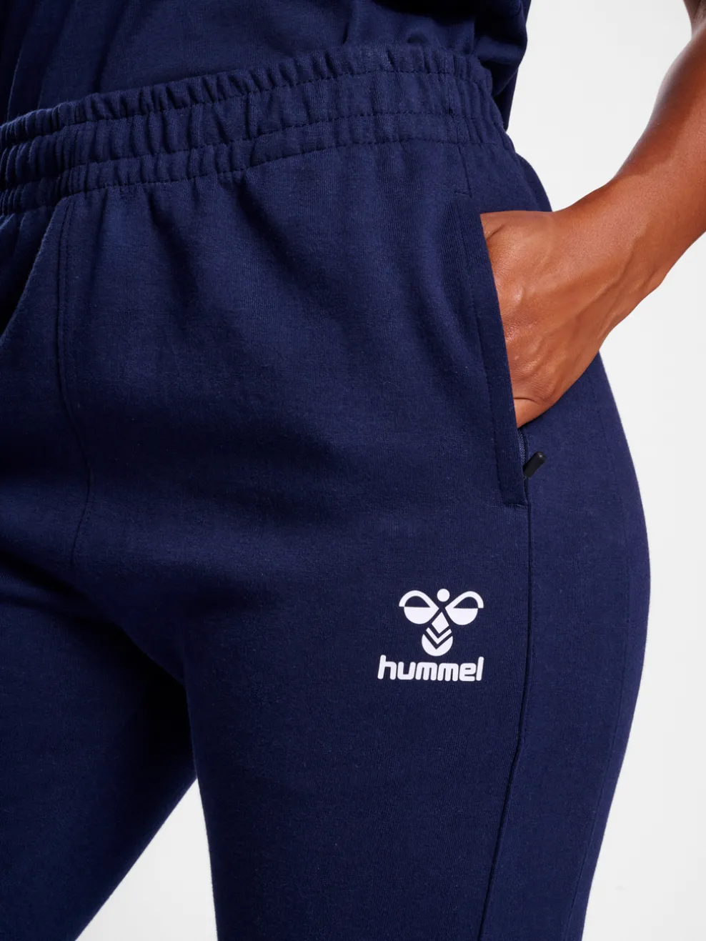 hmlTRAVEL SWEAT PANTS WOMAN