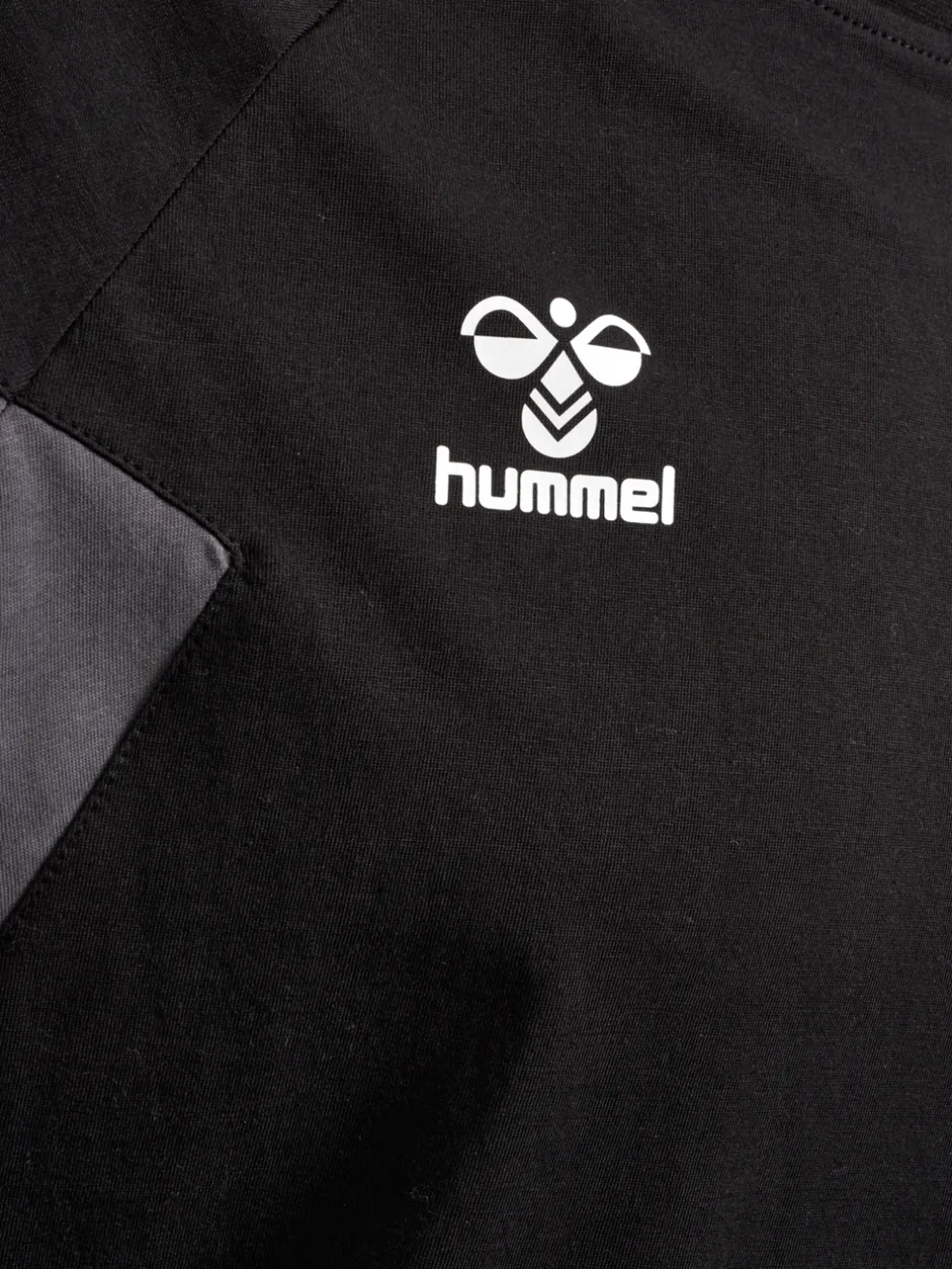 hmlTRAVEL T-SHIRT S/S