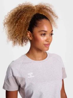 hmlTRAVEL T-SHIRT S/S WOMAN