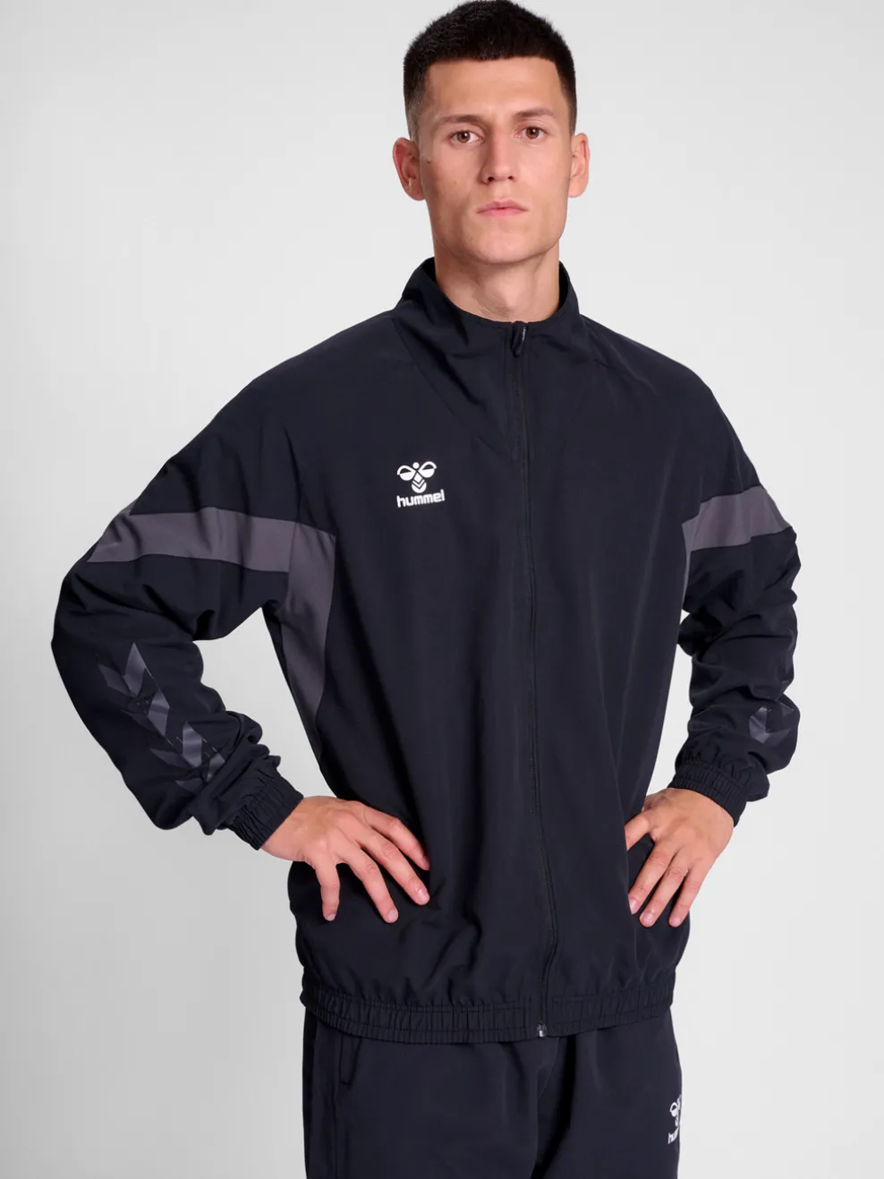 hmlTRAVEL WOVEN JACKET