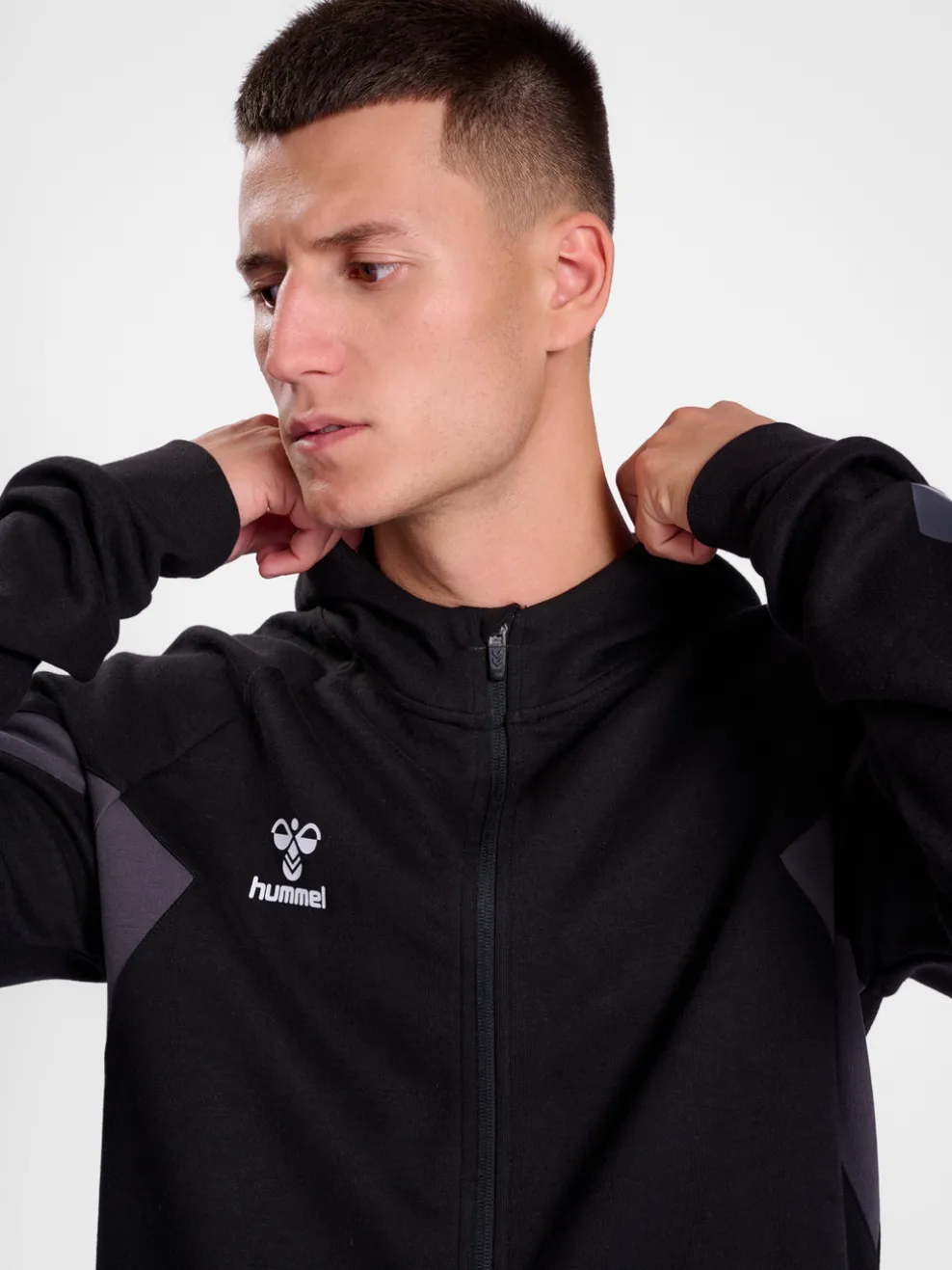 hmlTRAVEL ZIP HOODIE