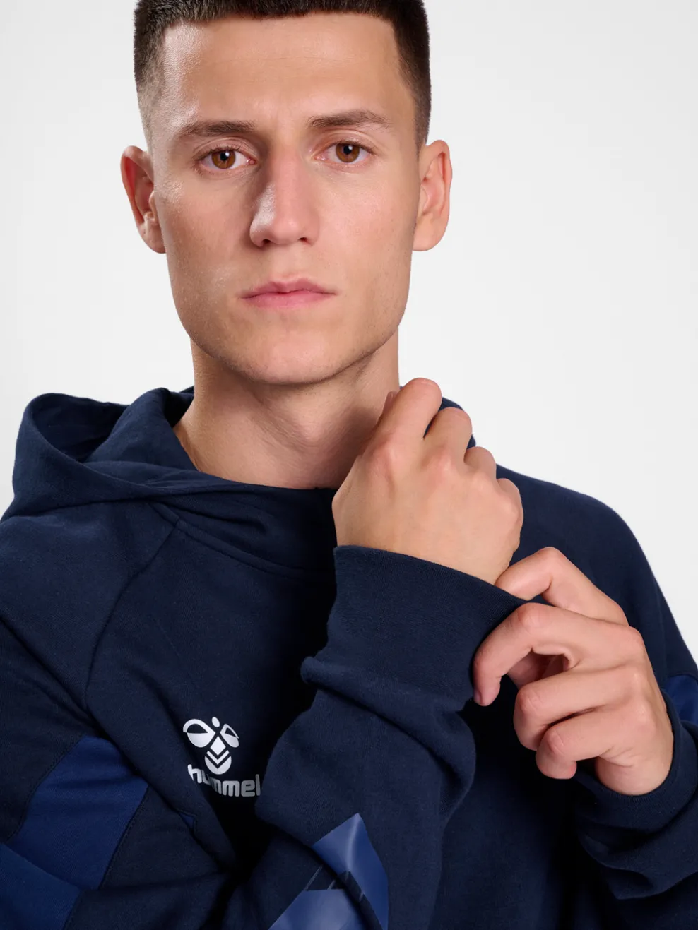 hmlTRAVEL ZIP HOODIE