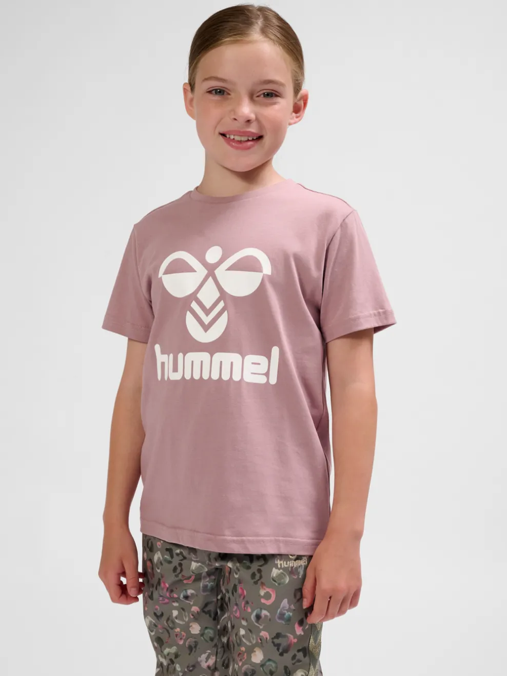 hmlTRES T-SHIRT S/S