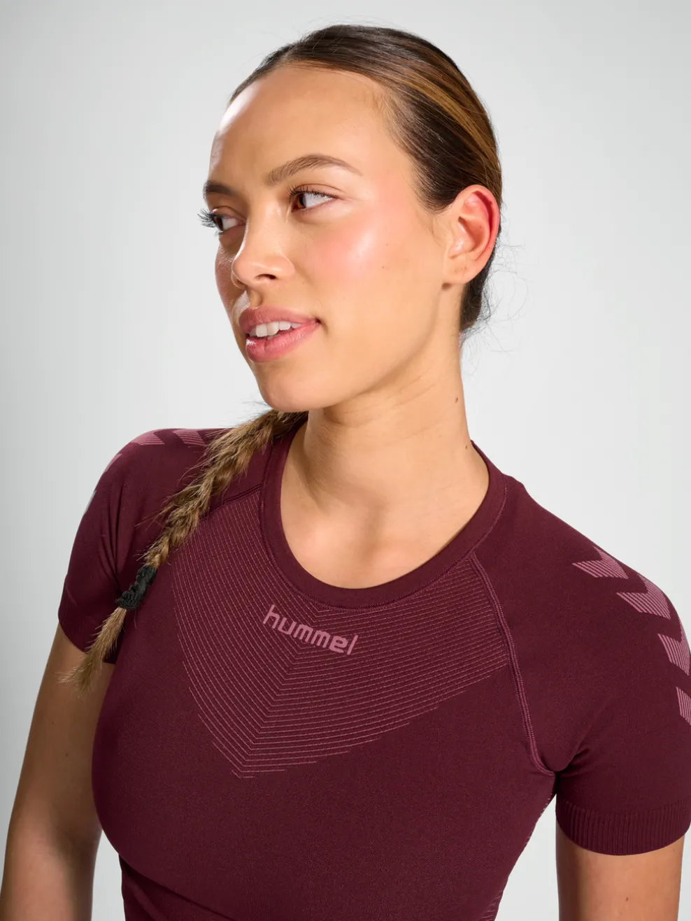 HUMMEL FIRST SEAMLESS JERSEY S/S W