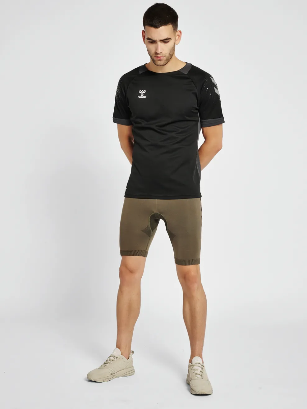 HUMMEL FIRST SEAMLESS TR SHT TIGHTS