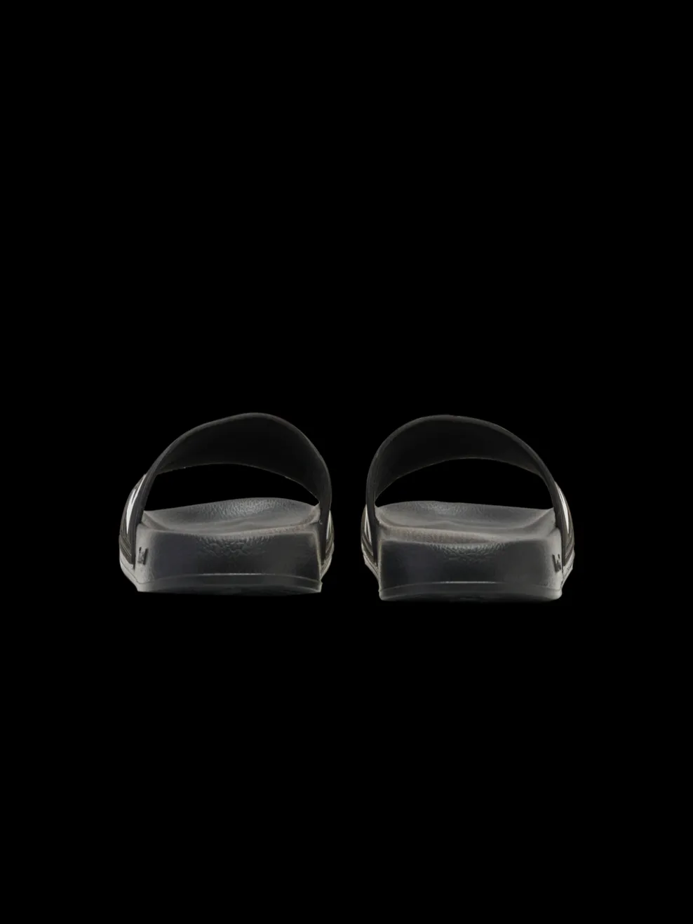 LARSEN SLIPPER