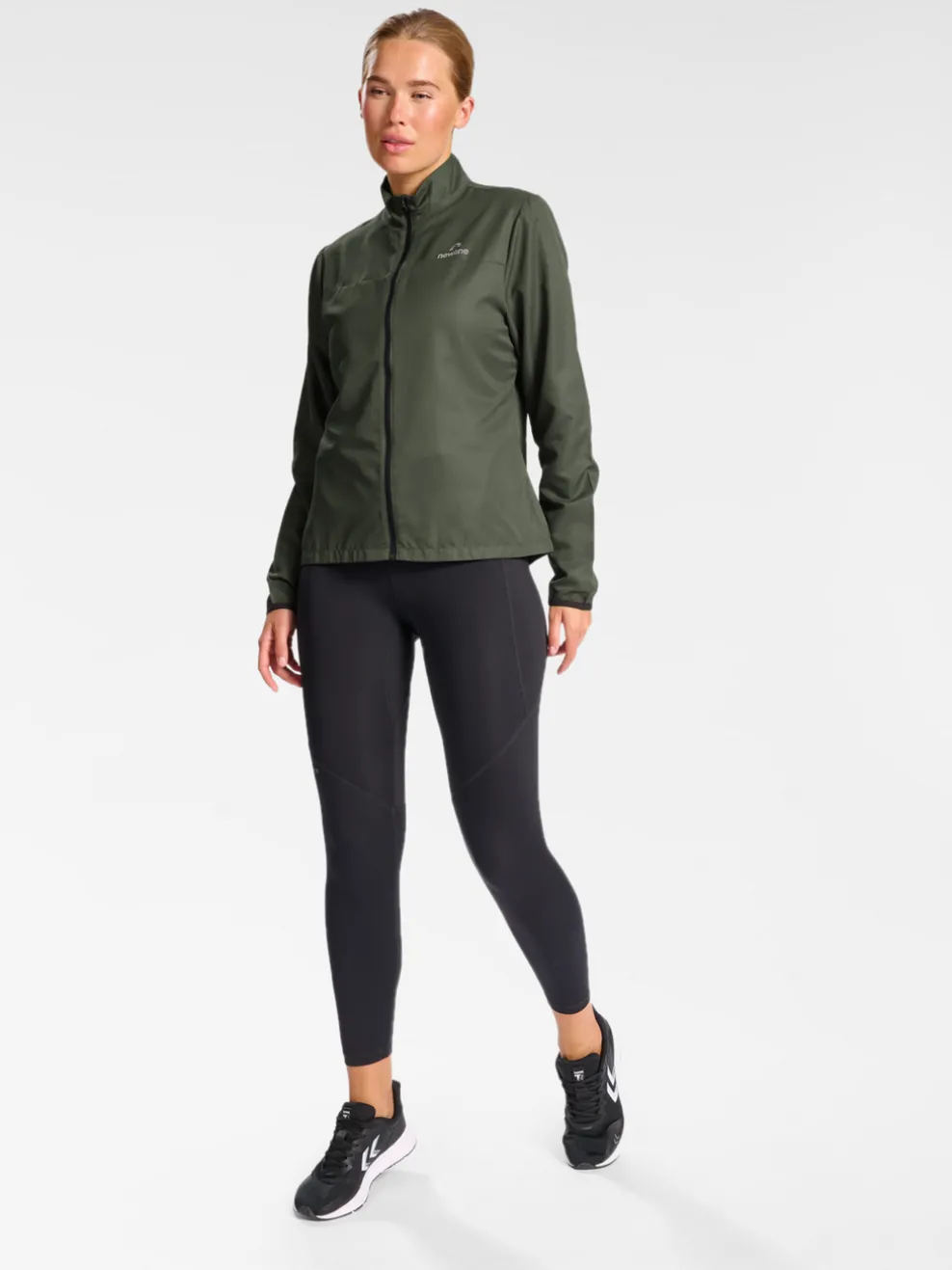 nwlBEAT JACKET WOMAN