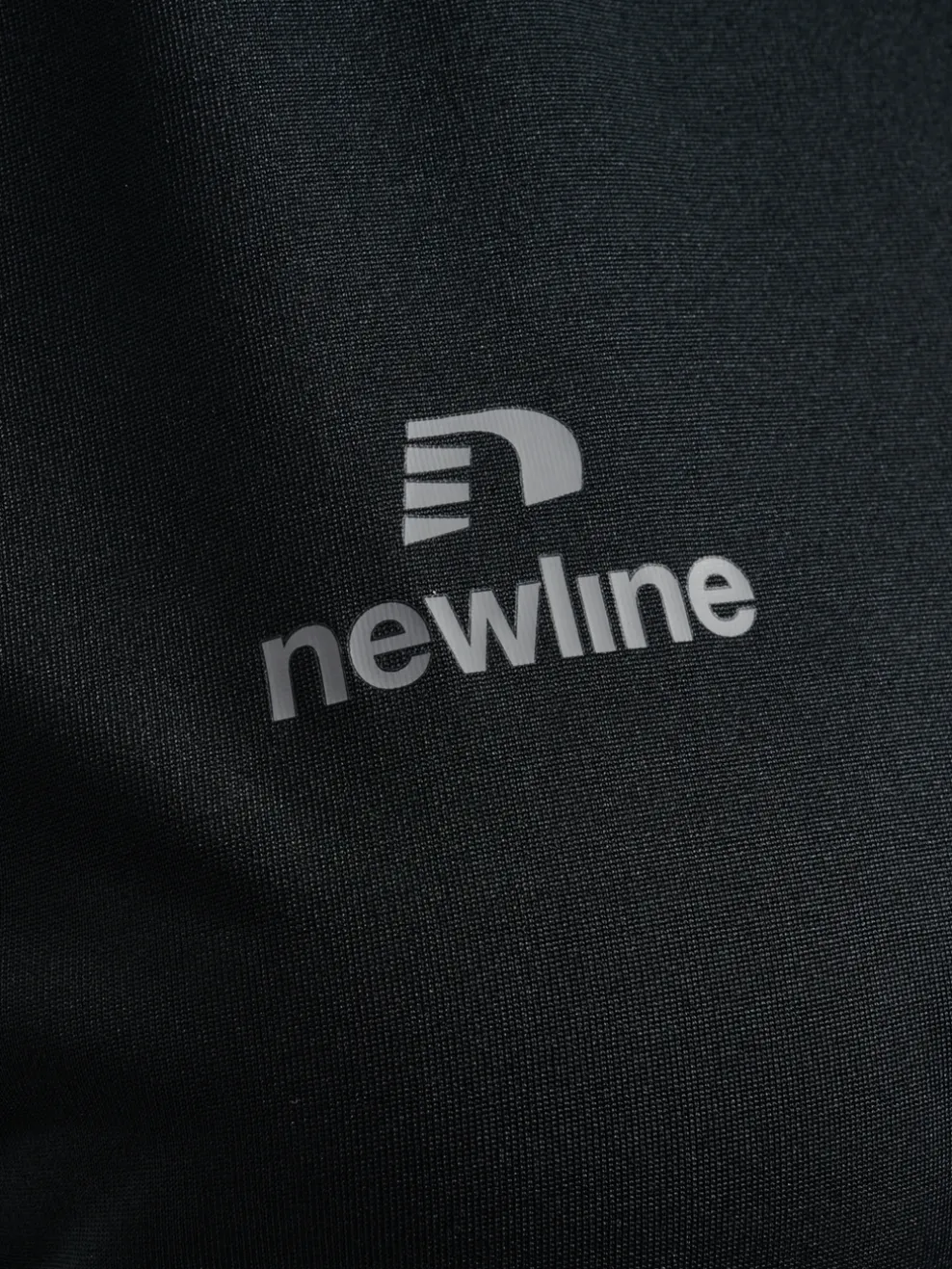 nwlBEAT T-SHIRT L/S W