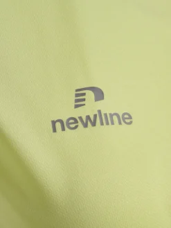 nwlBEAT T-SHIRT W