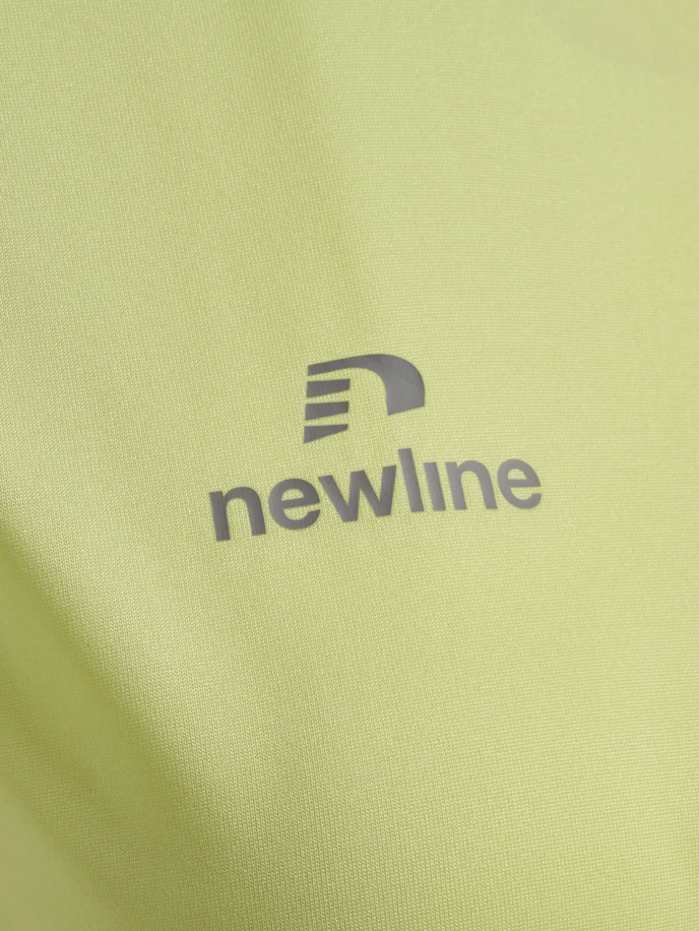 nwlBEAT T-SHIRT W