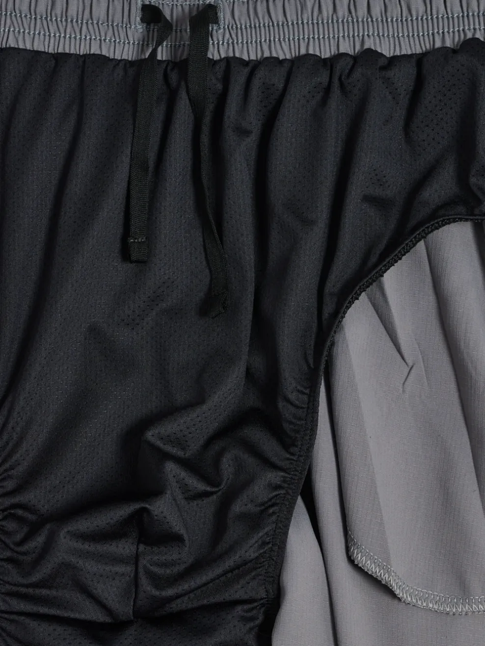 nwlMAX ZIP POCKET SHORTS