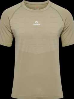 nwlPACE SEAMLESS TEE