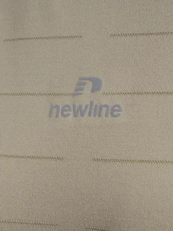 nwlPACE SEAMLESS TEE WOMAN