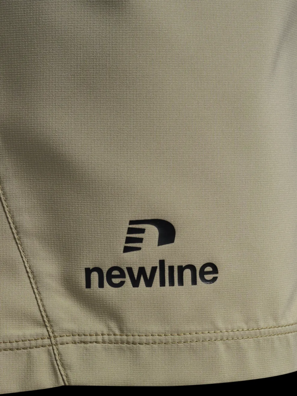 nwlPERFORM KEY POCKET SHORTS W