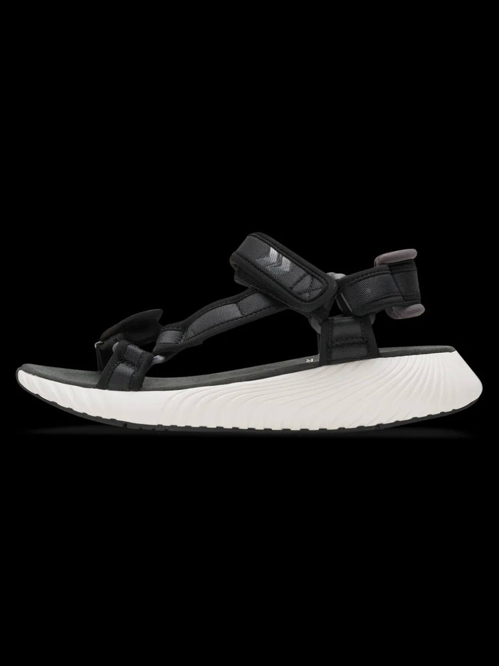 OPEN TREK SANDAL