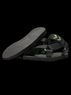 STRAP SANDAL