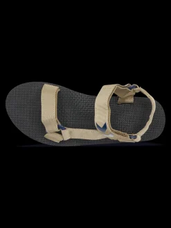 STRAP SANDAL