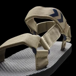 STRAP SANDAL