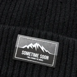 stsNORTH BEANIE