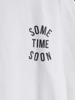 stsREVOLUTIONARY T-SHIRT