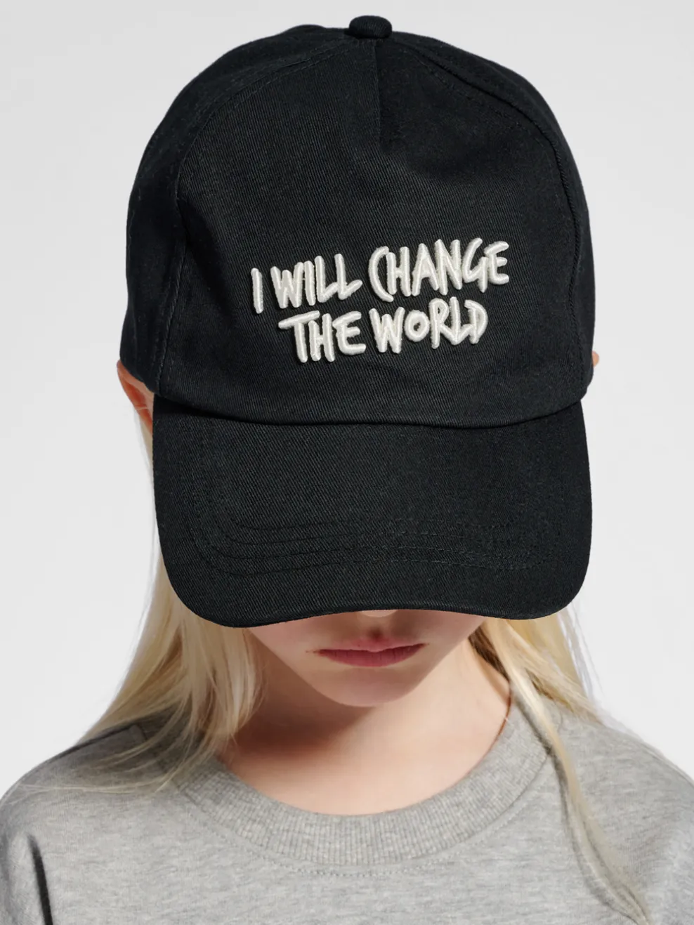 stsWORLD CAP