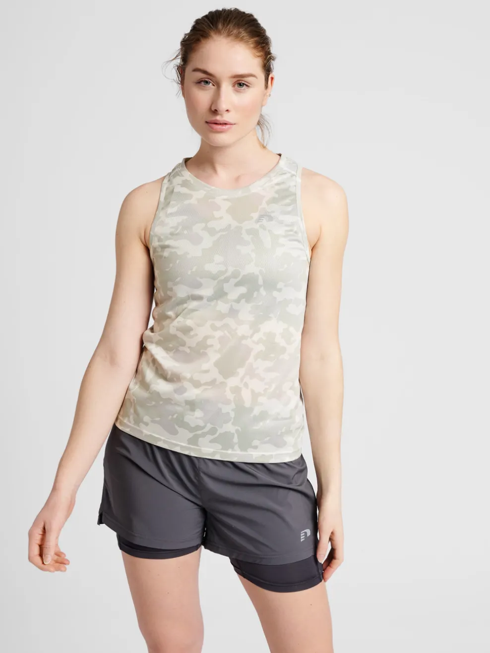 WOMEN RUNNING SINGLET