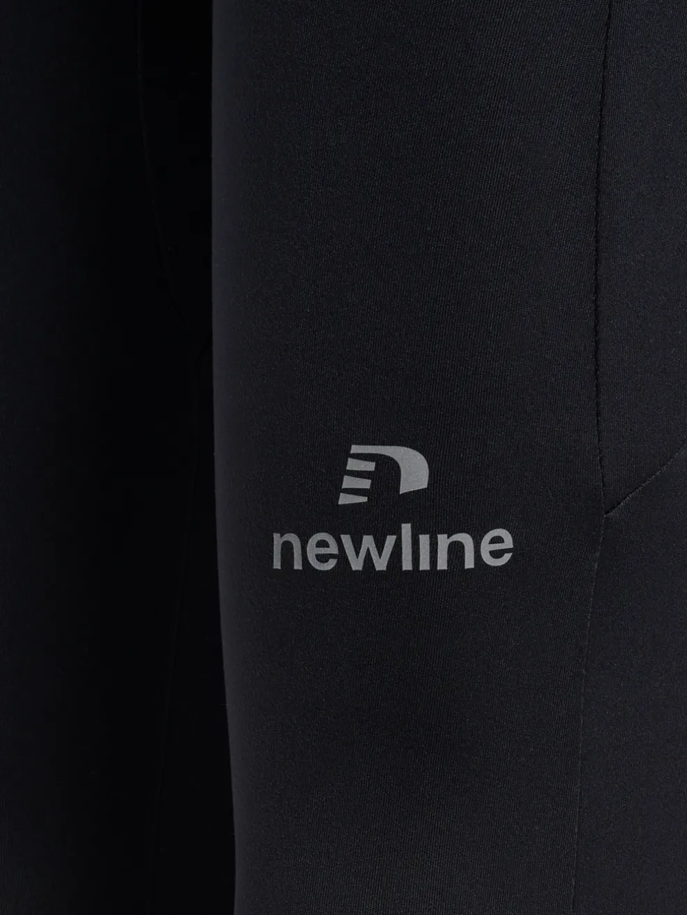 WOMEN'S ATHLETIC TIGHTS
